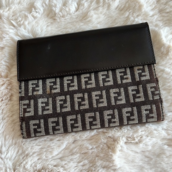 ‼️SOLD on instagram‼️Fendi card and passport holder - Picture 3 of 14